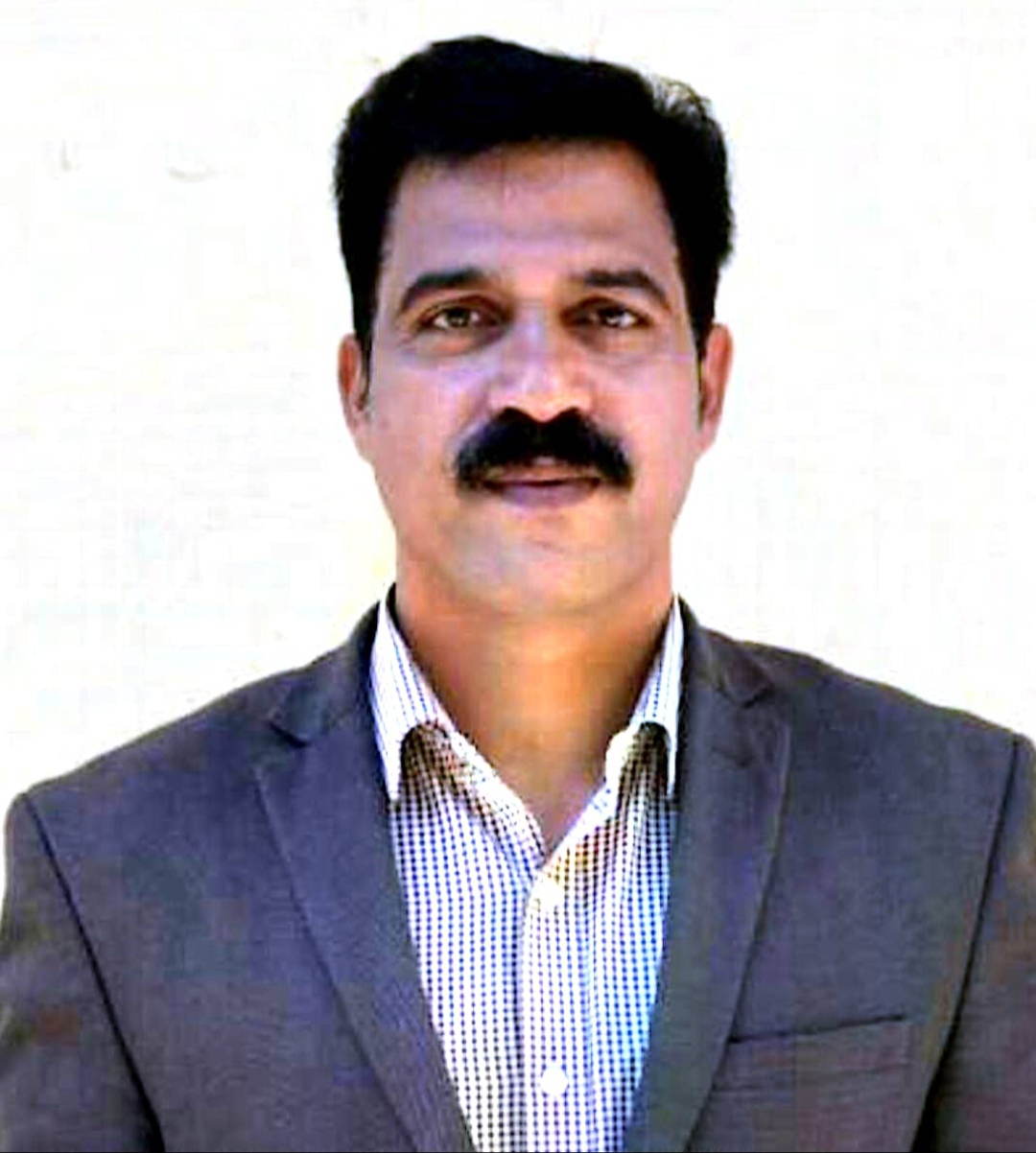 Shri Rajiv Thakur 